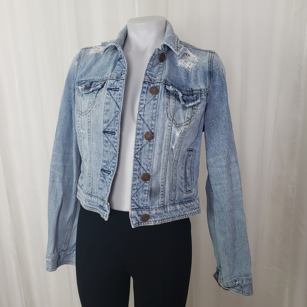 AEO crop distressed embroidered denim jacket southwestern pattern size medium - Picture 2 of 8